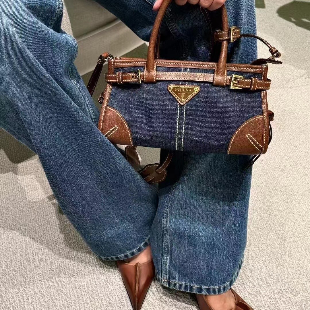 프라다 Bonnie  미니백 1BA486 23.512x9