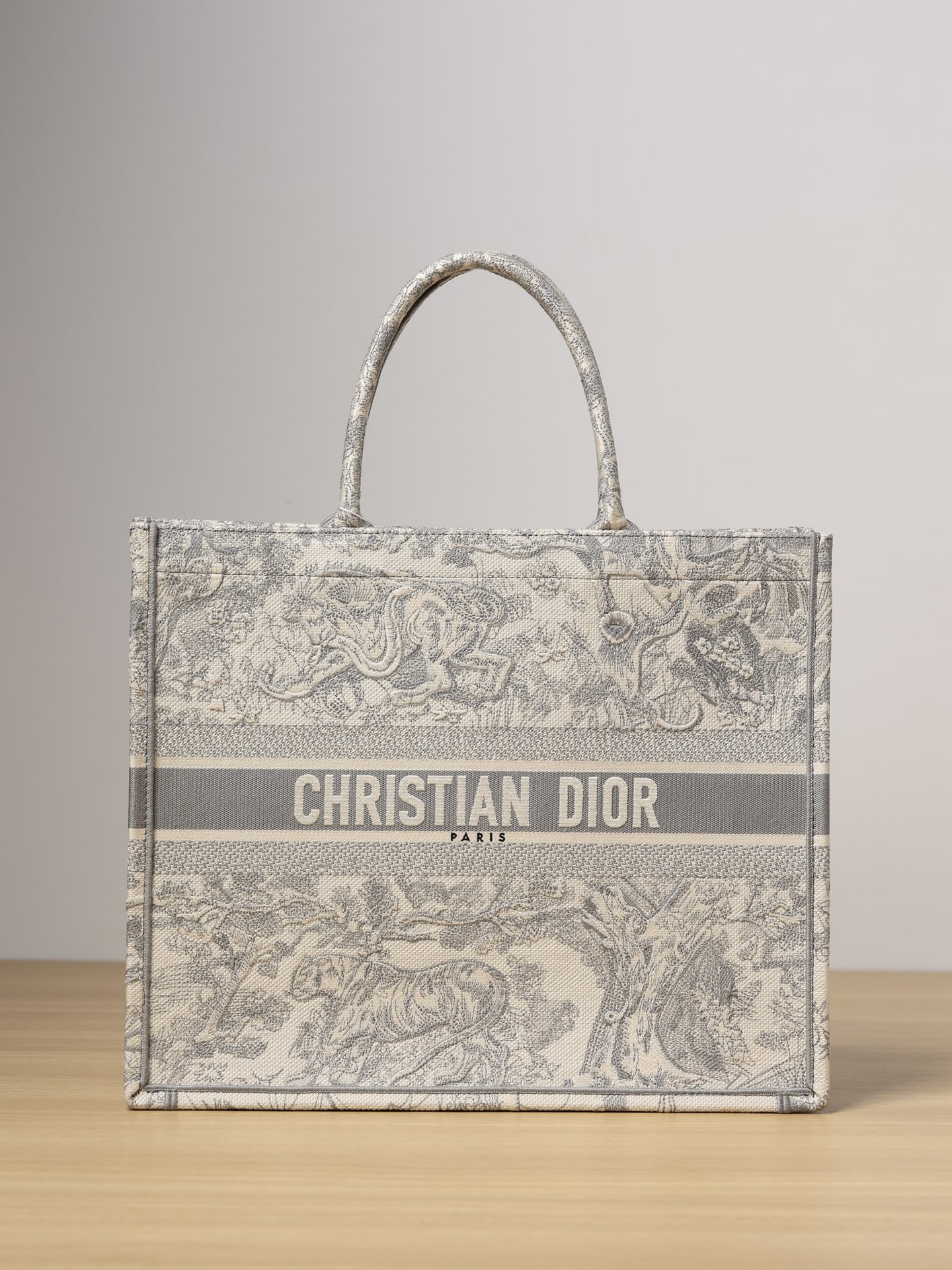 Large Dior Book Tote M1286ZRIW 42 x 35 x 18.5 cm