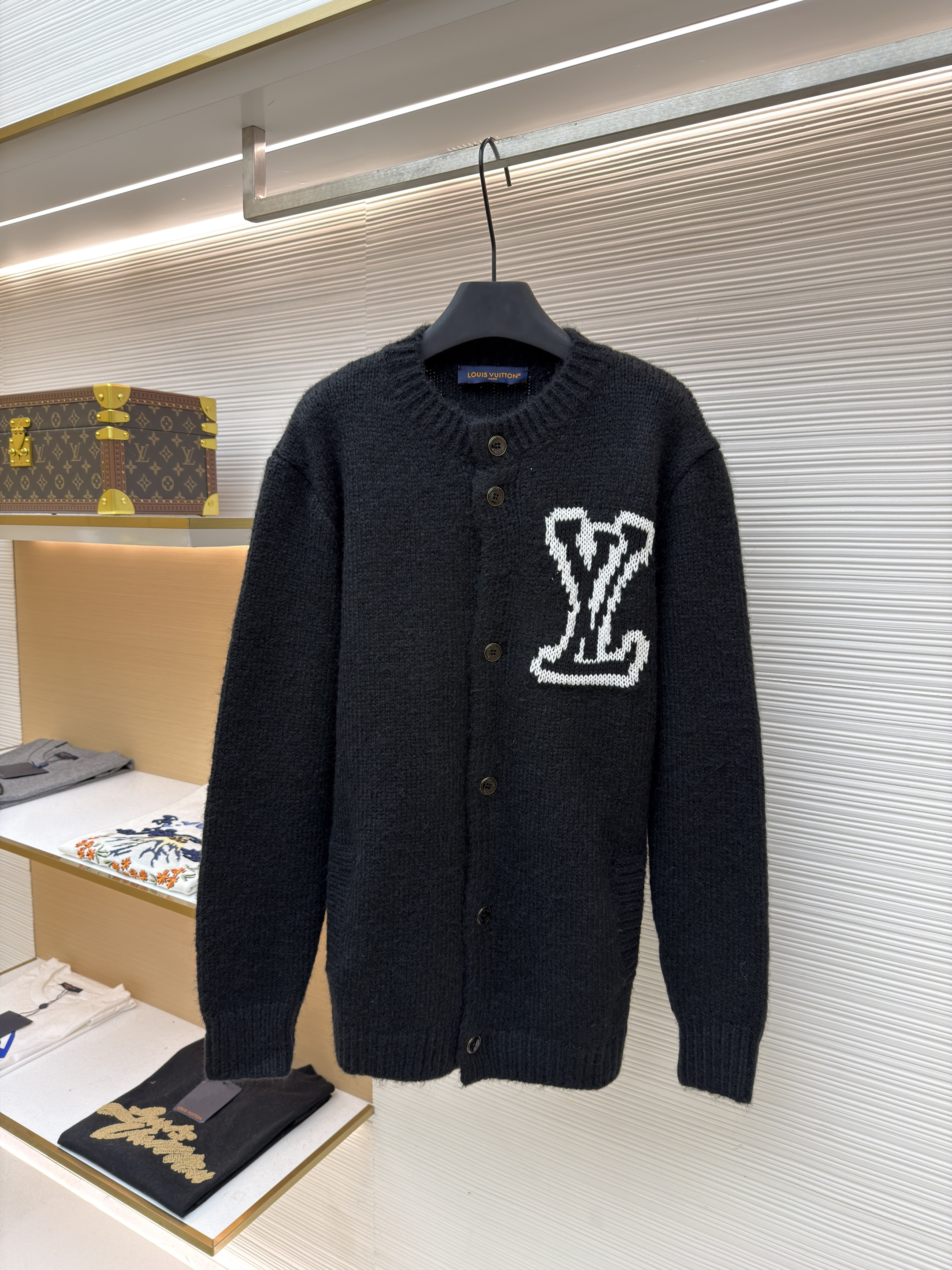 두꺼운 자카드 로고 가디건 1AJBXU