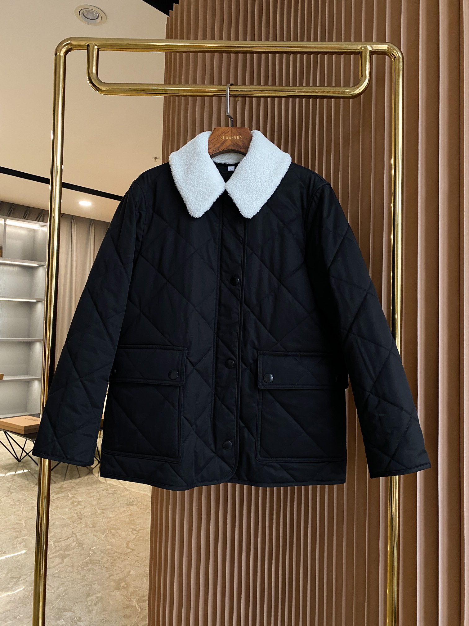 버버리 Diamond 퀼티드 자켓 8048823