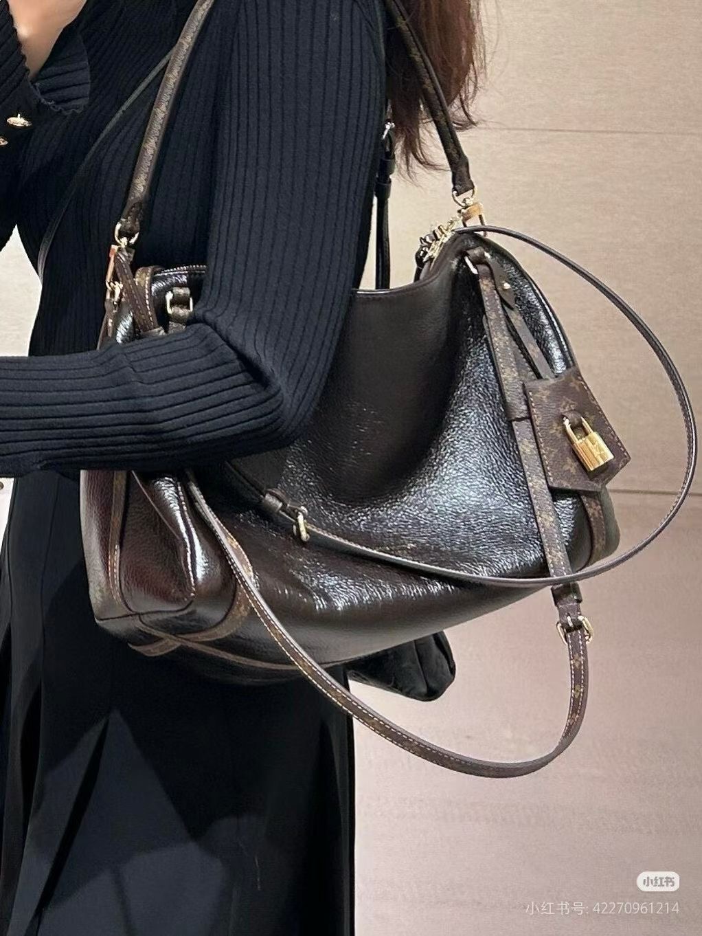 루이비통 M26359 FW25 W SHOW 익스프레스 MM (Express MM) 36x24x18.5CM