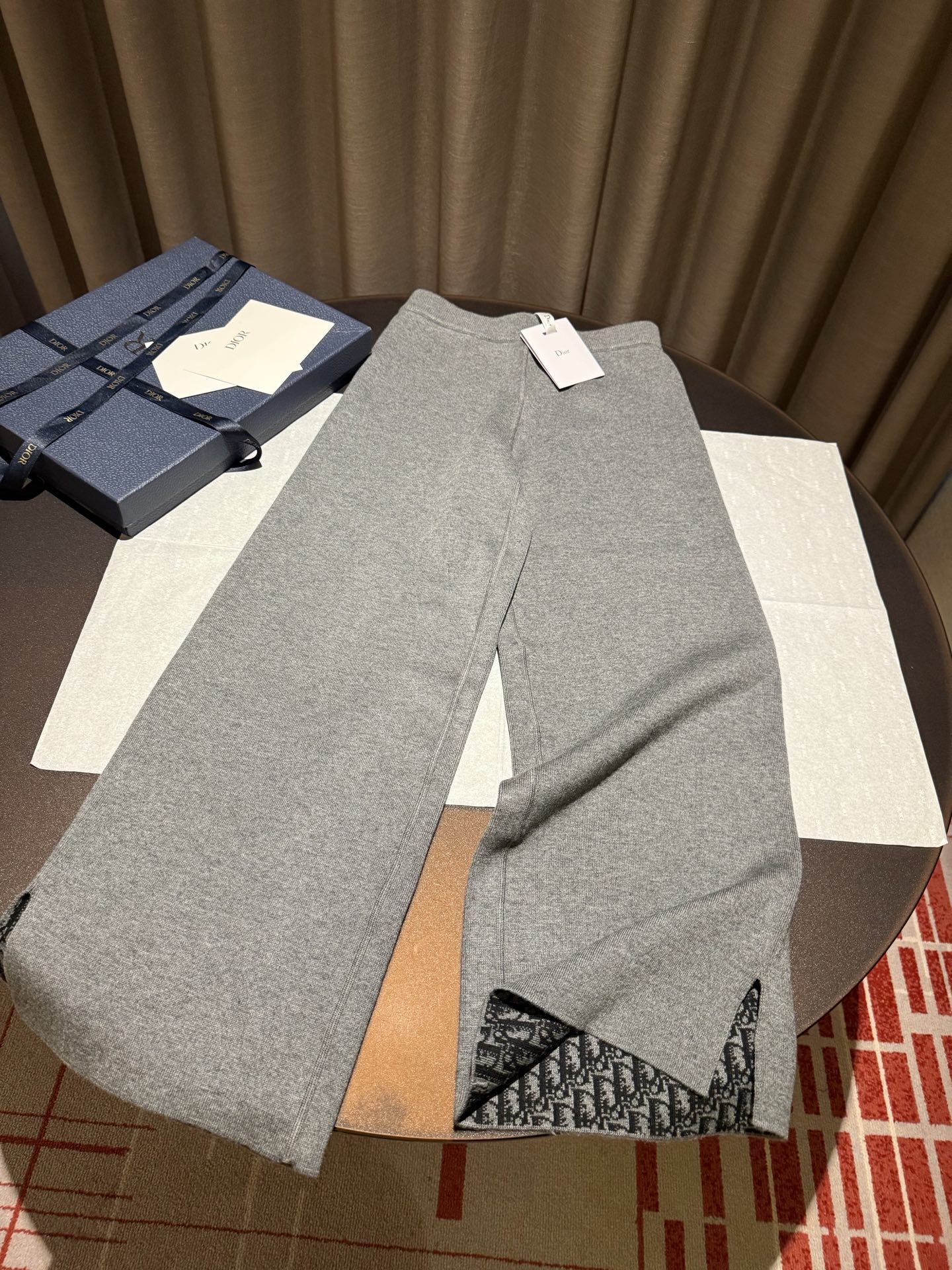 디올 플레어 팬츠 544P01S0551