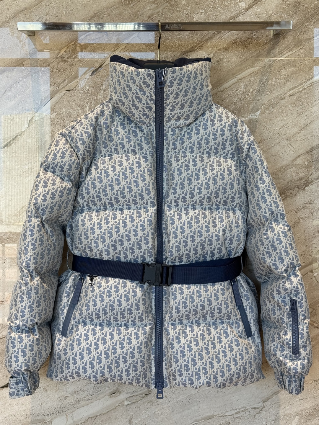 DiorAlps 벨트 푸퍼 재킷