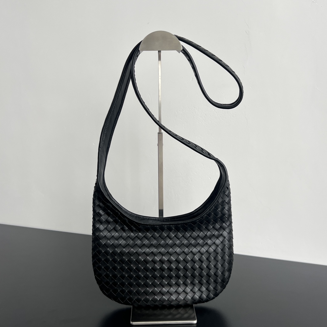 BOTTEGA VENETA 스몰 베네토 836918 27x17x2.5cm  숄더 스트랩 56.5cm