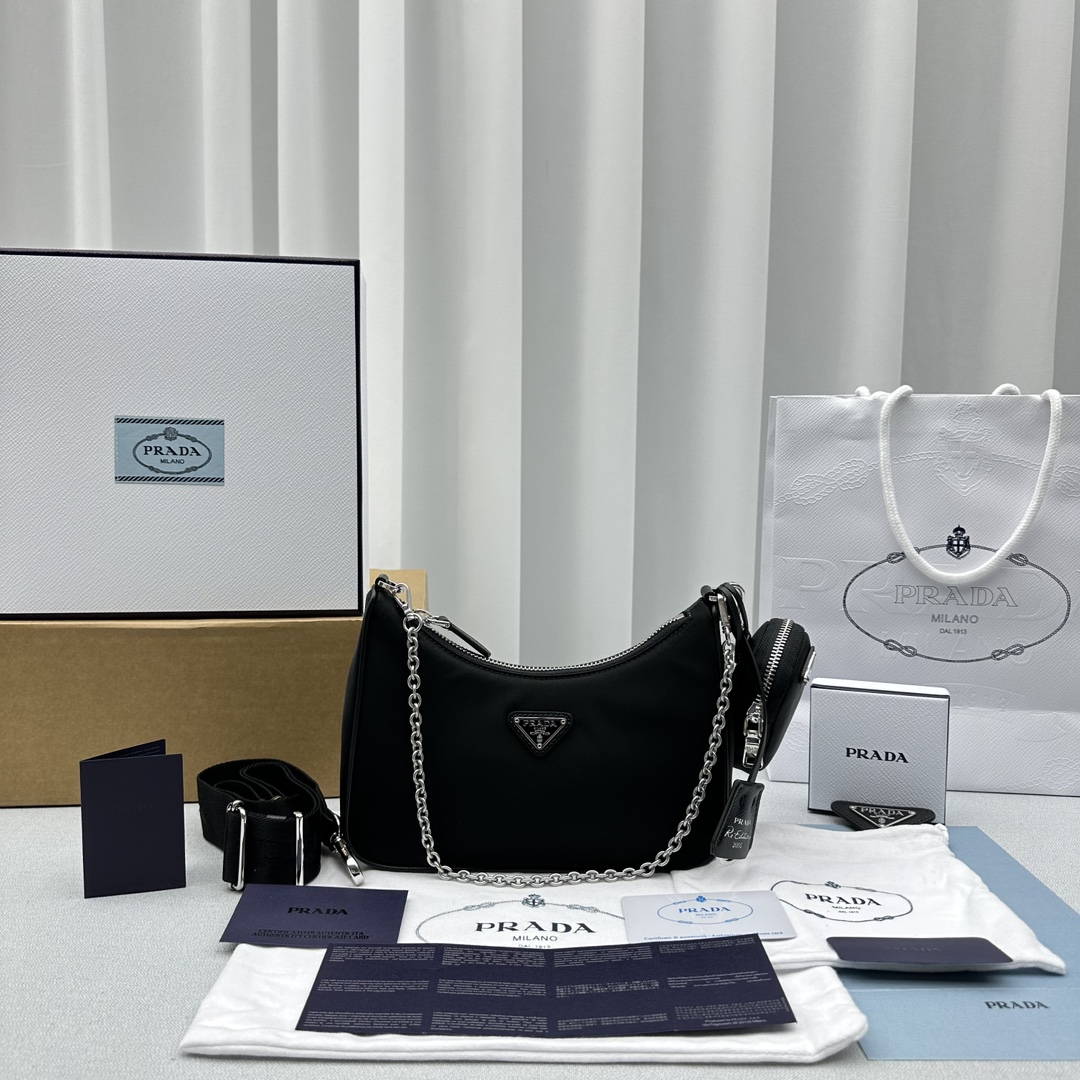 프라다 리에디션 2005 리나일론 백 1BH204 22x12x6cm