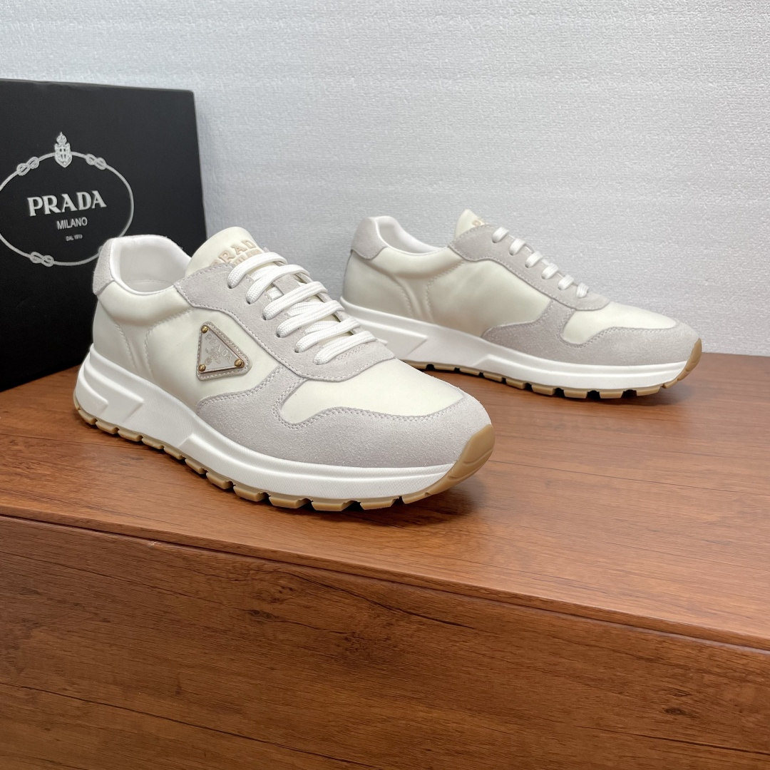 프라다 스니커즈