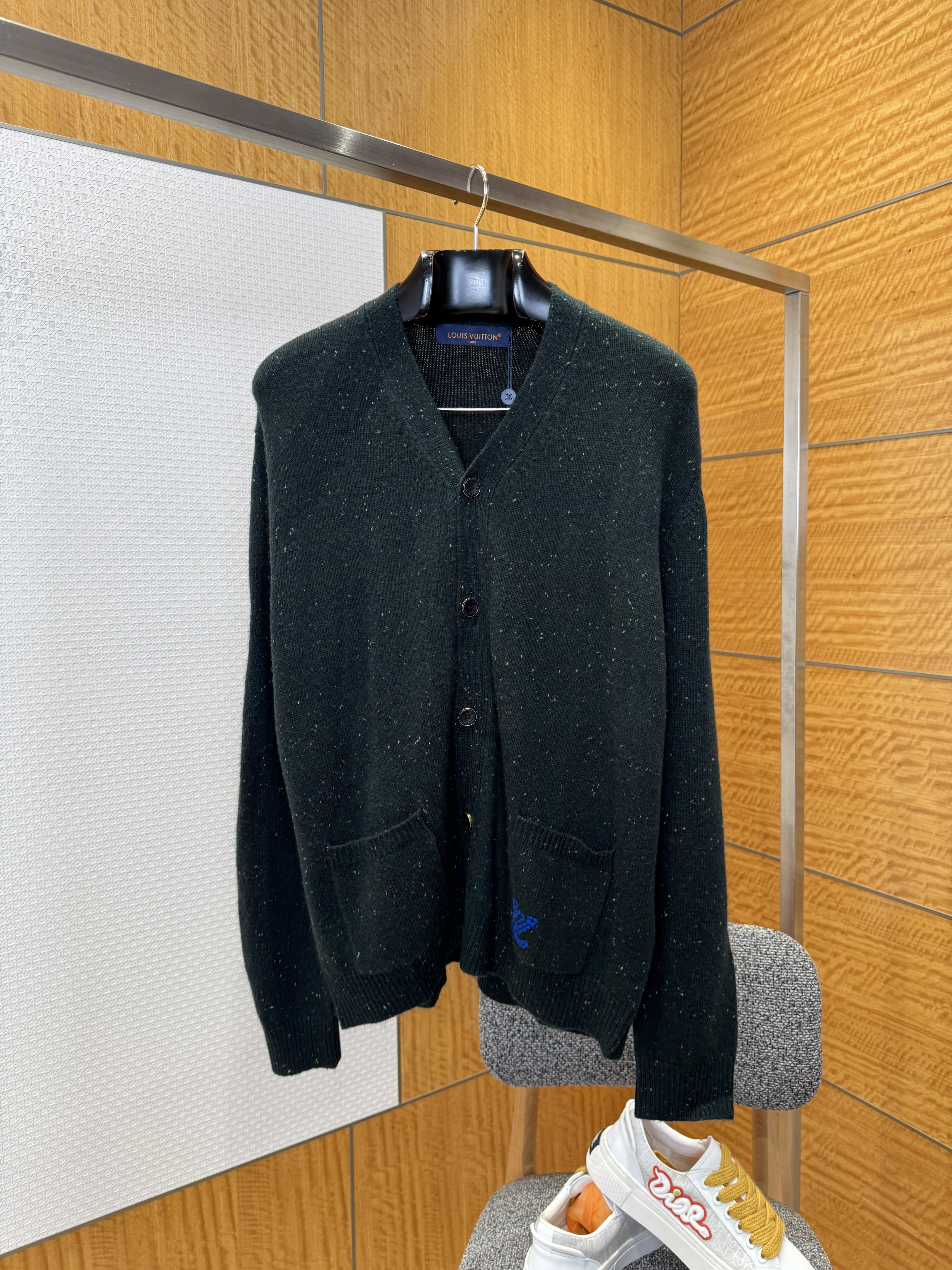 루이비통 캐시미어 가디건 그린 1AIMBO