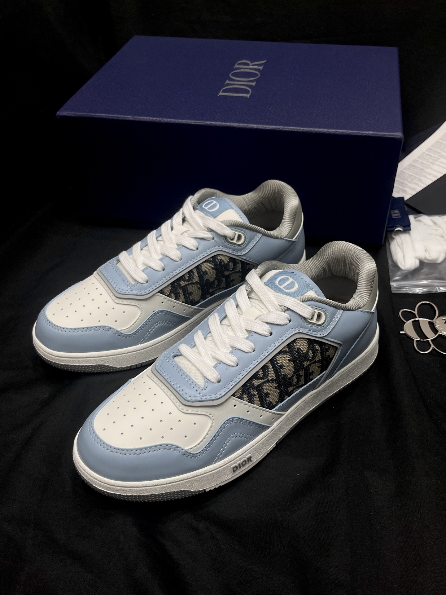 디올 남자 B27 로우탑 스니커즈