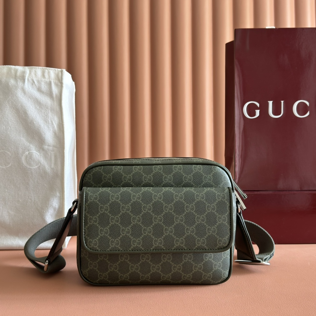 구찌 스몰 GG 크로스백 795479  23x 18x 12cm