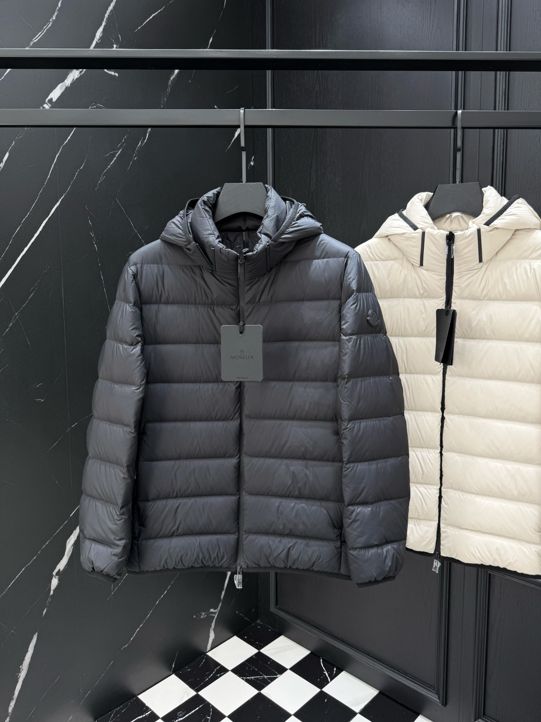 몽클레어 플러비스 후드 패딩 자켓