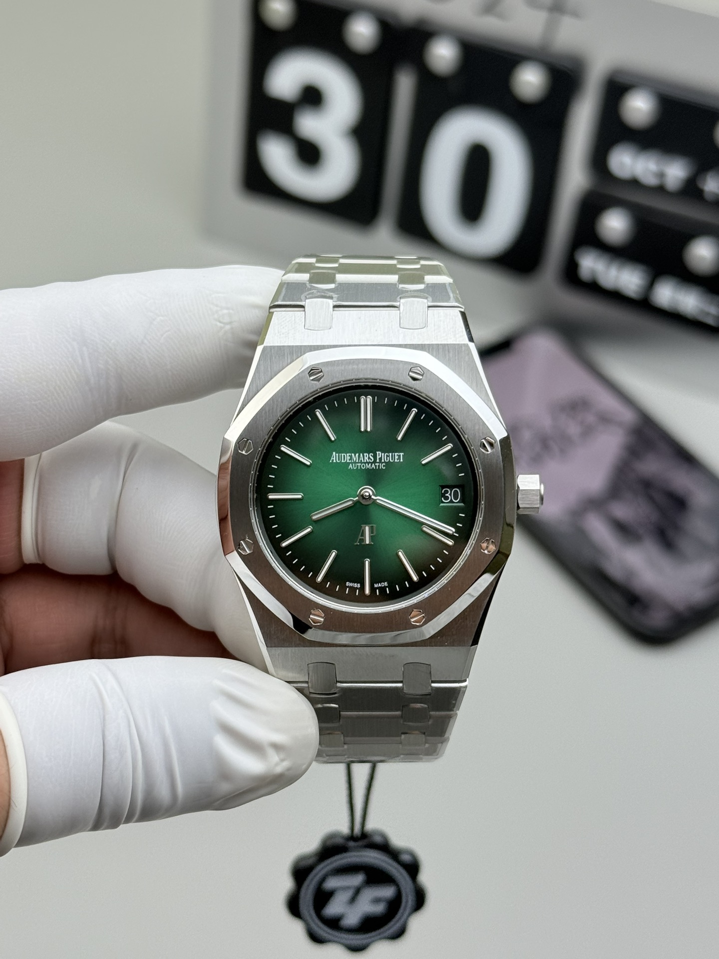 ZF l7121 무브먼트 l 39mm l 오데마 피게 로열오크 16202 티타늄