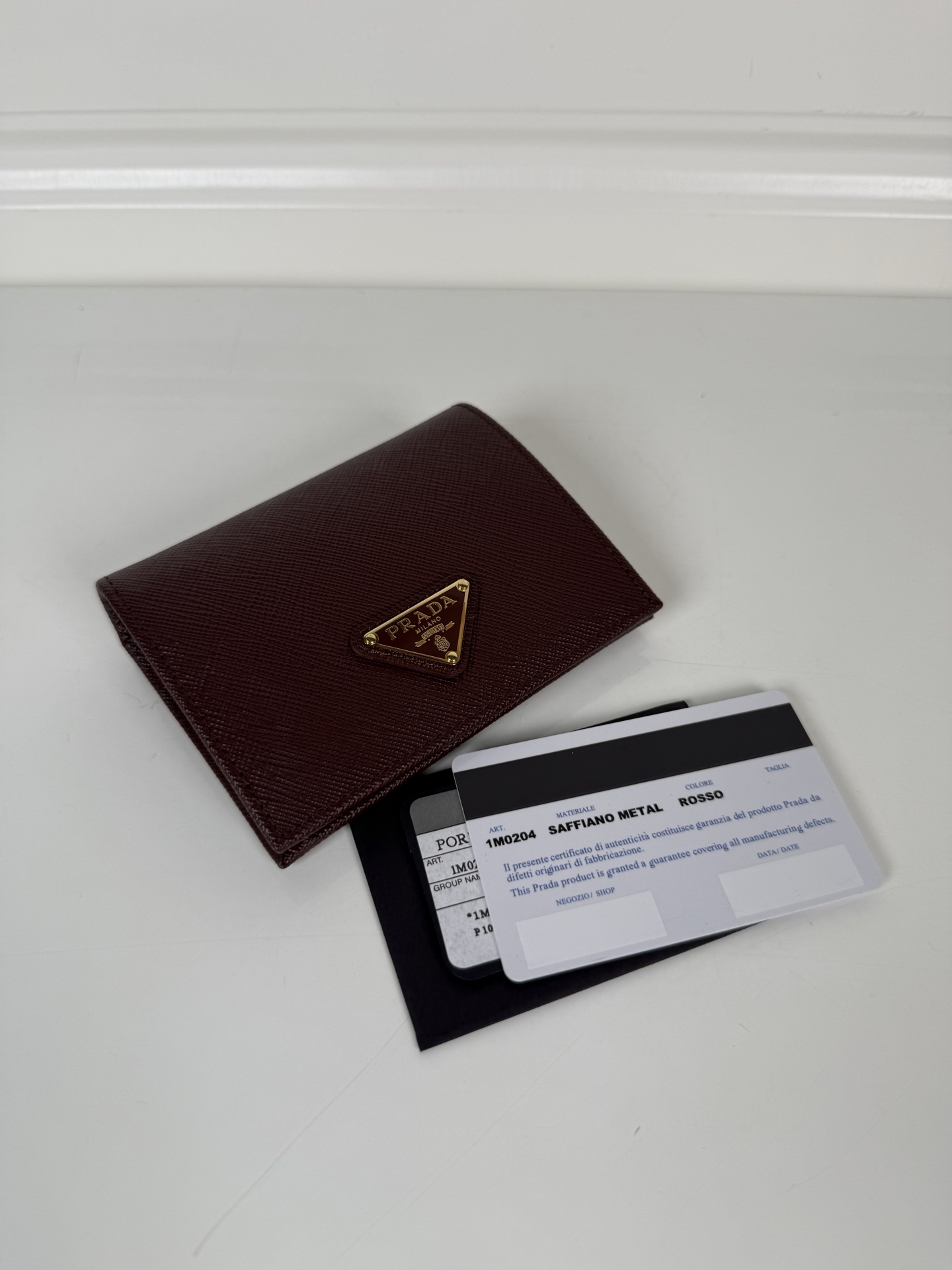 프라다 1M0204 비텔로 무브 반지갑