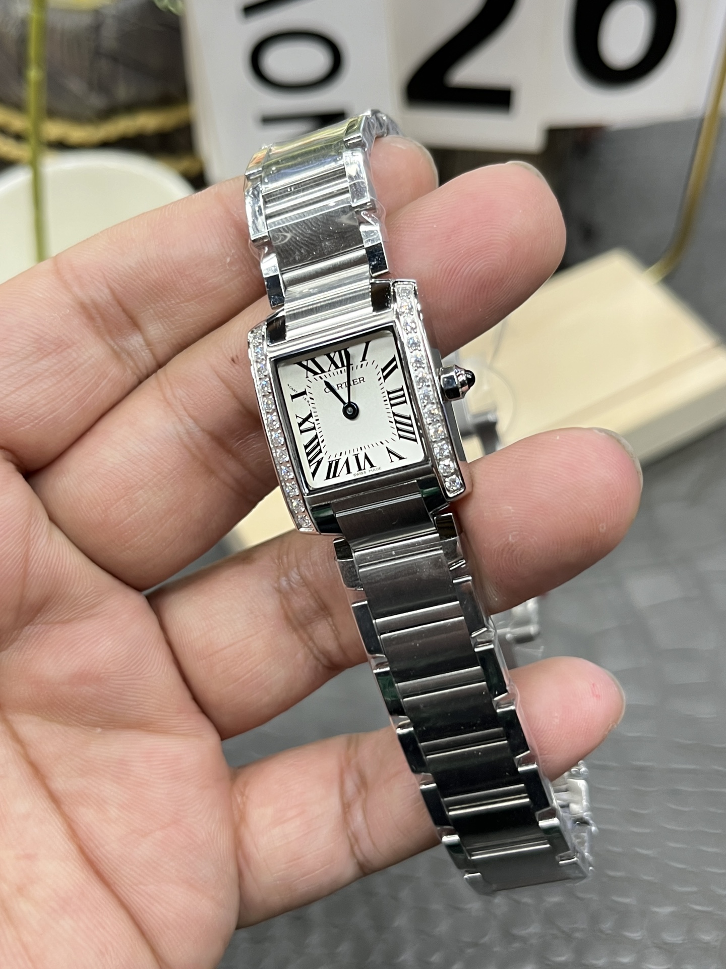 TW l 쿼츠 무브먼트 l 25mmx30mml 까르띠에  탱크 WSTA0005