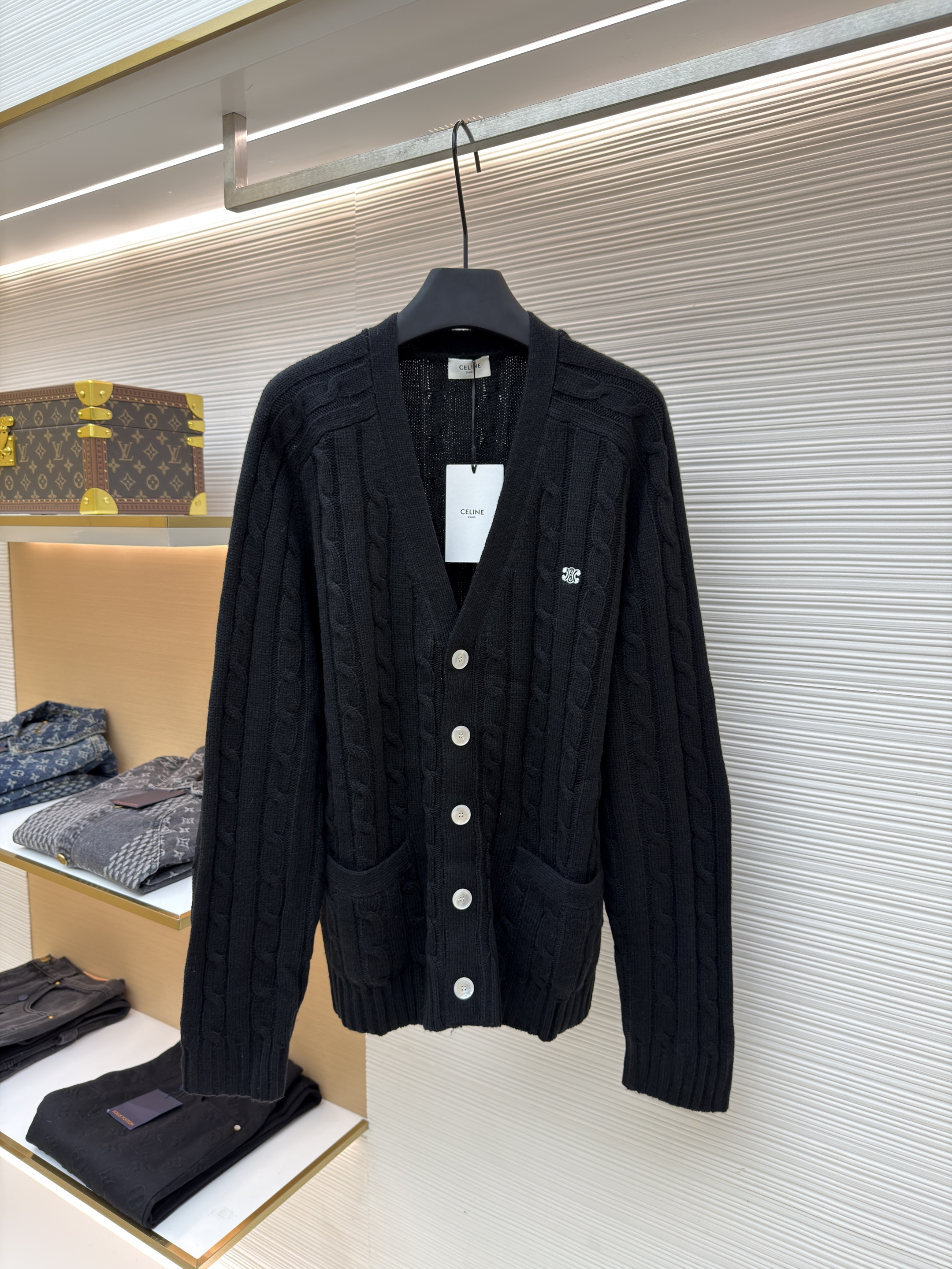 셀린느 케이블 니트 트리옹프 가디건 캐시미어 크림