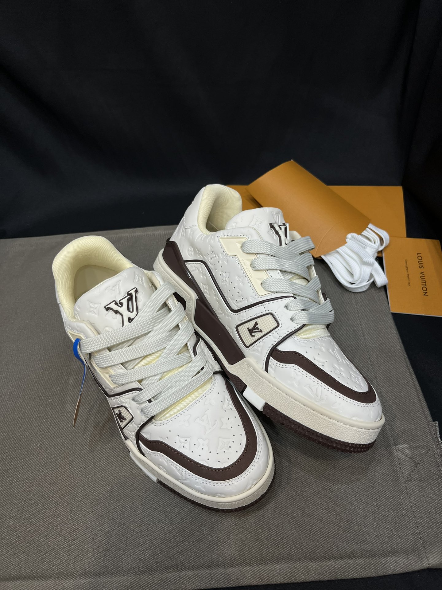 루이비통 LV트레이너