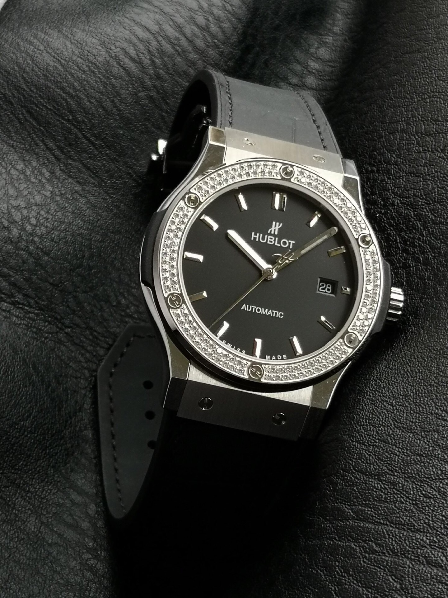 HB l HUB1110 l 42mm l Hublot Classic Fusion