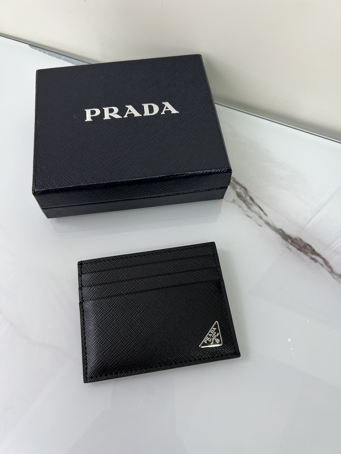 프라다 여성 사피아노  카드 지갑 2MC223