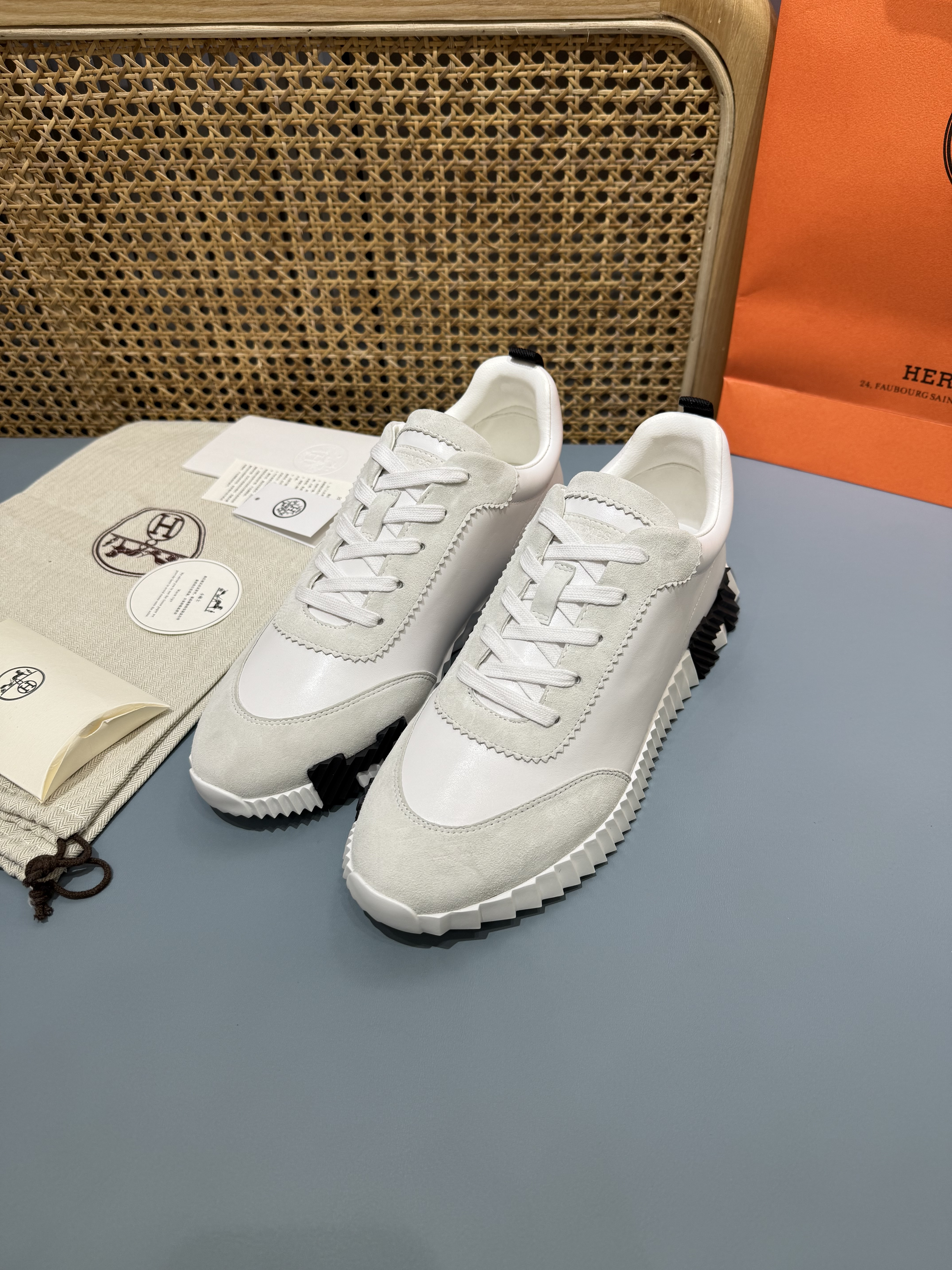 에르메스 Bouncing  스니커즈 남녀공용