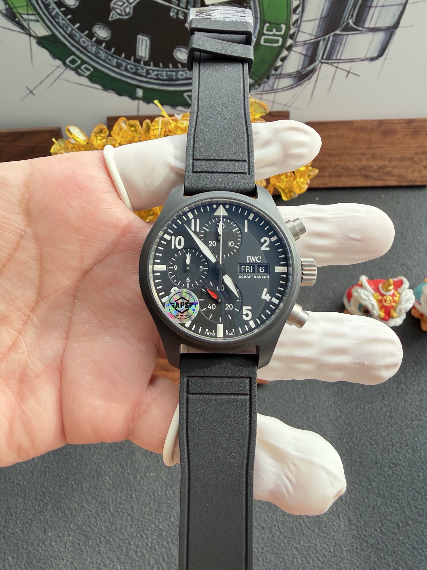 APS l cal.69380 l 41.9mm l IWC 아이더블유씨 파일럿 크로노그래프 탑건 IW389401