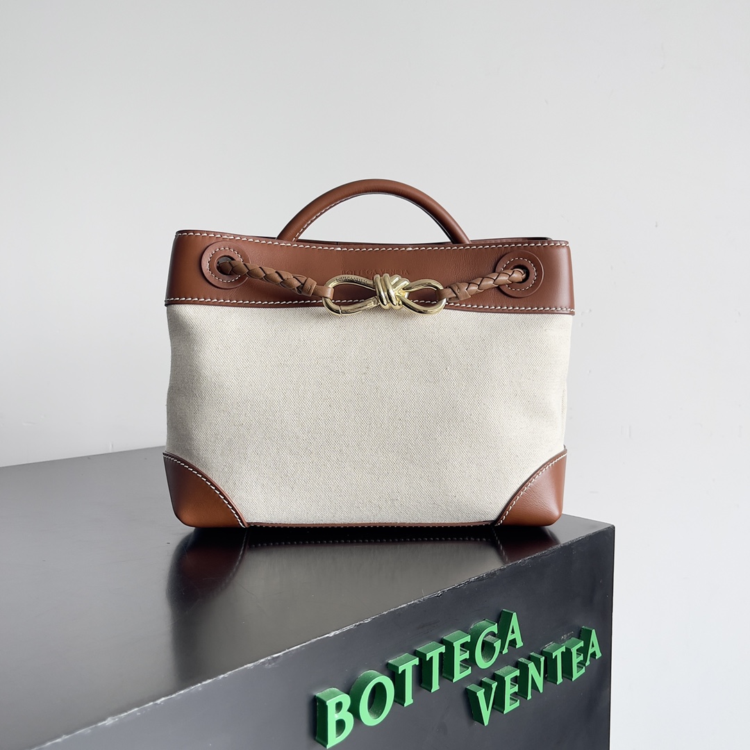 보테가베네타 스몰 안디아모 토트백 791594  25*22*10.5cm