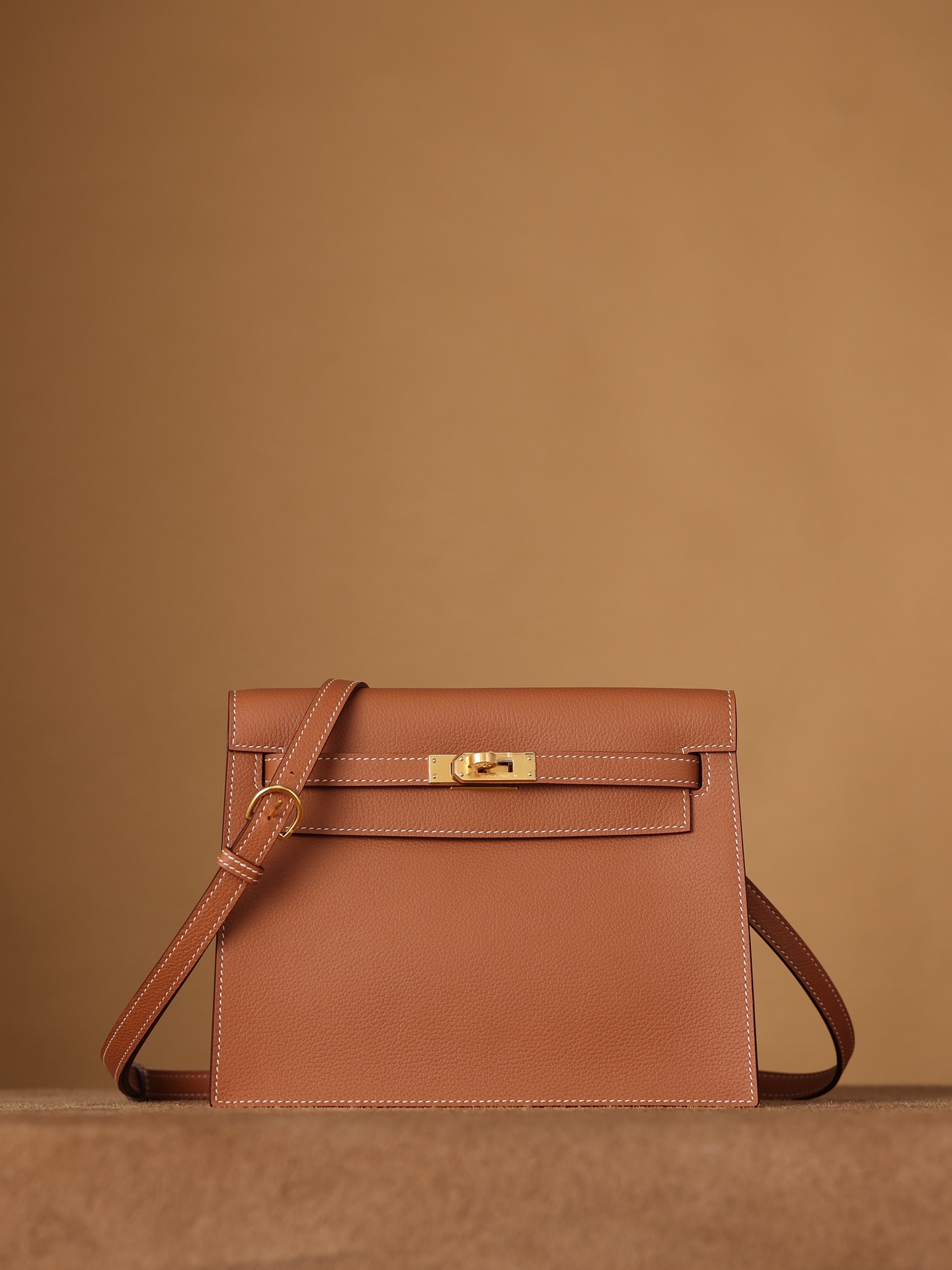 M9 에르메스 켈리 단스백  Evercolor 가죽 22cm X 17cm X 7cm