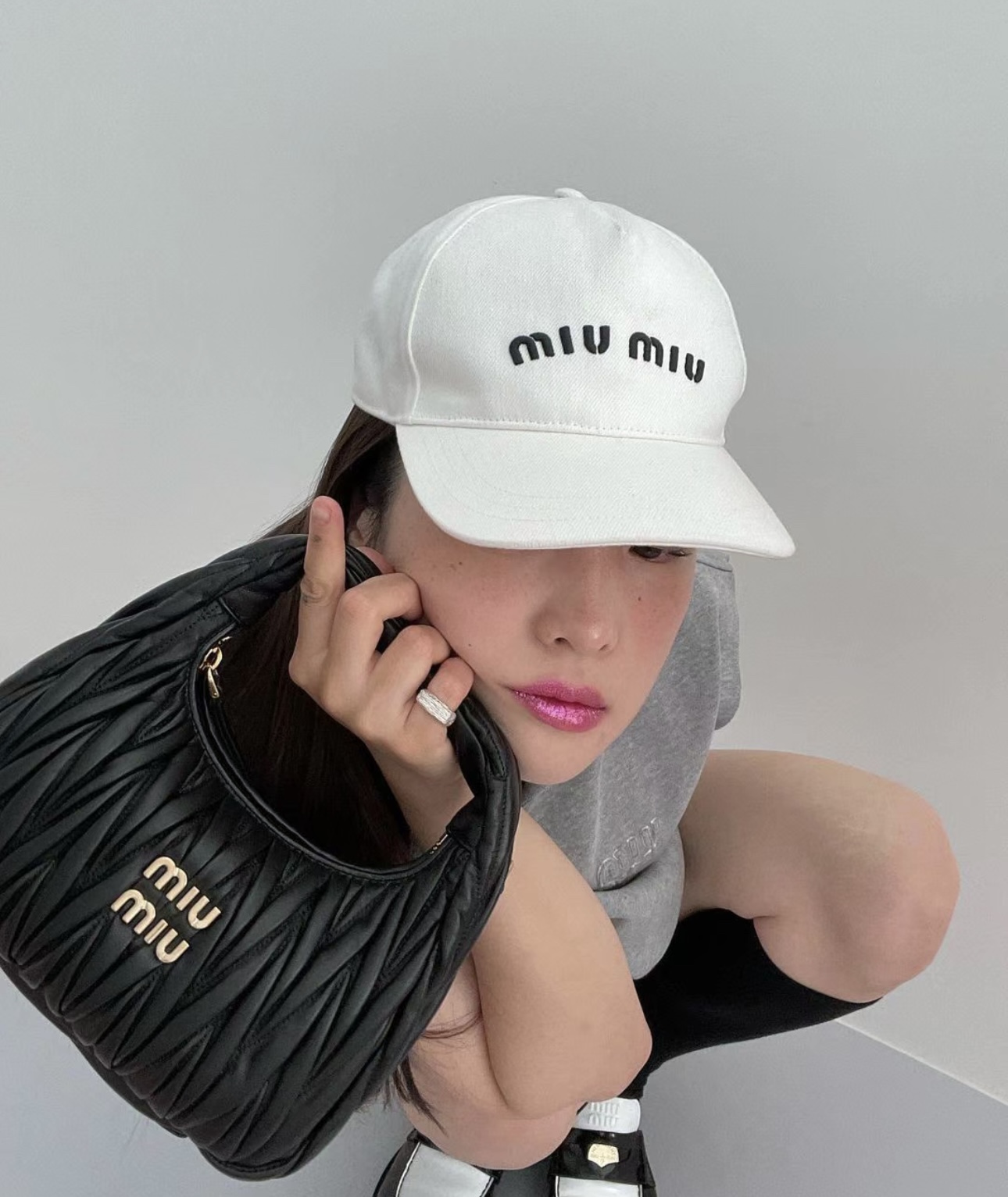 미우미우 마테라쎄 완더 호보백 5BC125 20x6cm x17cm