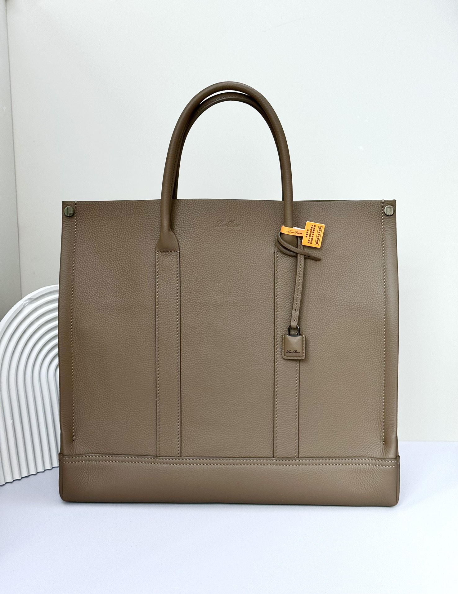 로로피아나 Beam  토트백 38×36×10cm