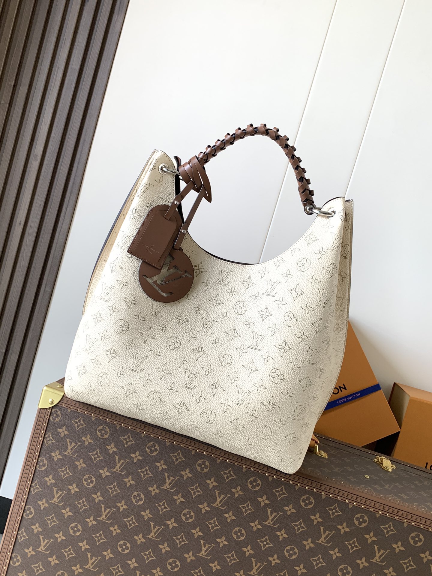 루이비통 카멜 가방 M52950  40x17x35cm