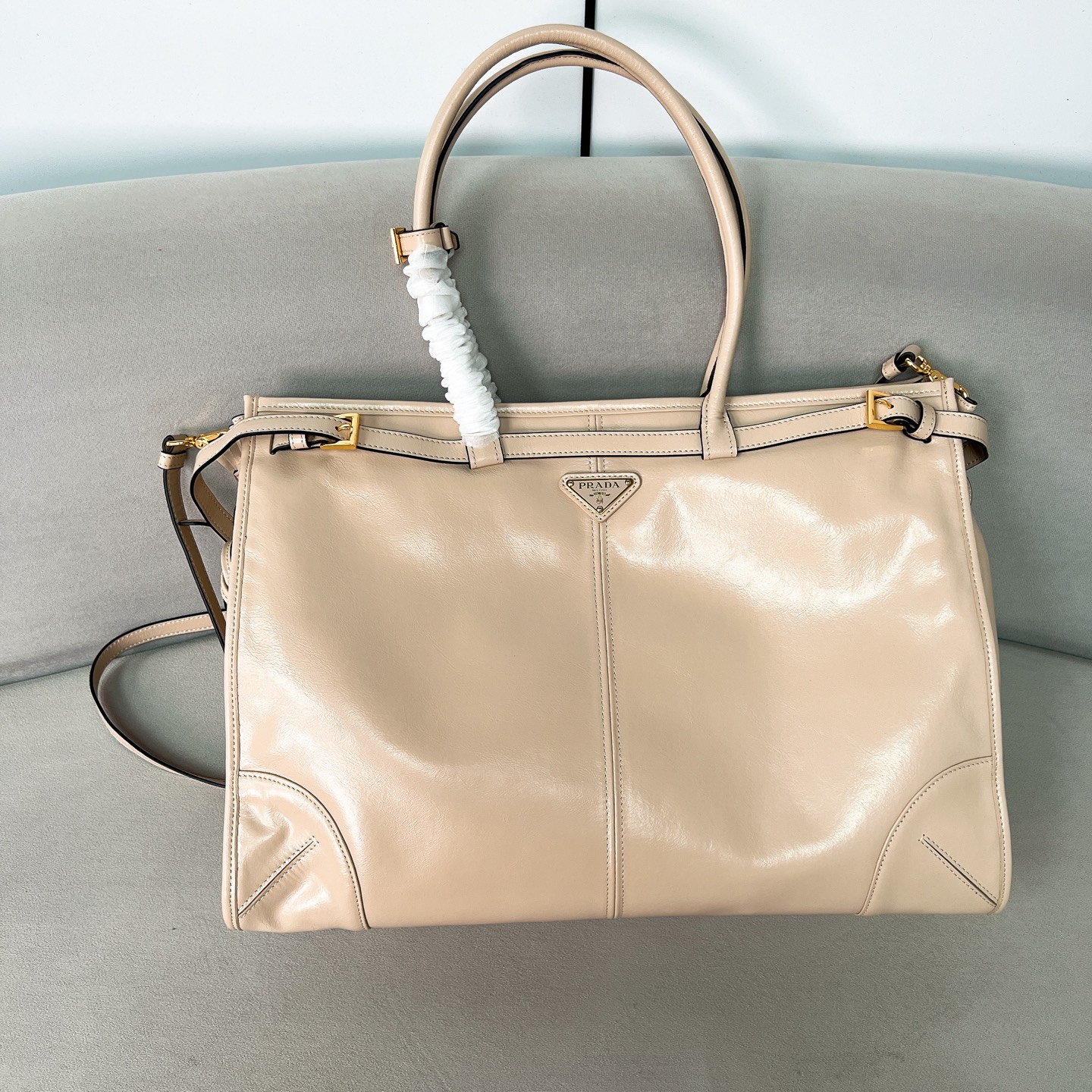 프라다 보니  가죽 핸드백 퓨터 1BA439 42x30x12cm