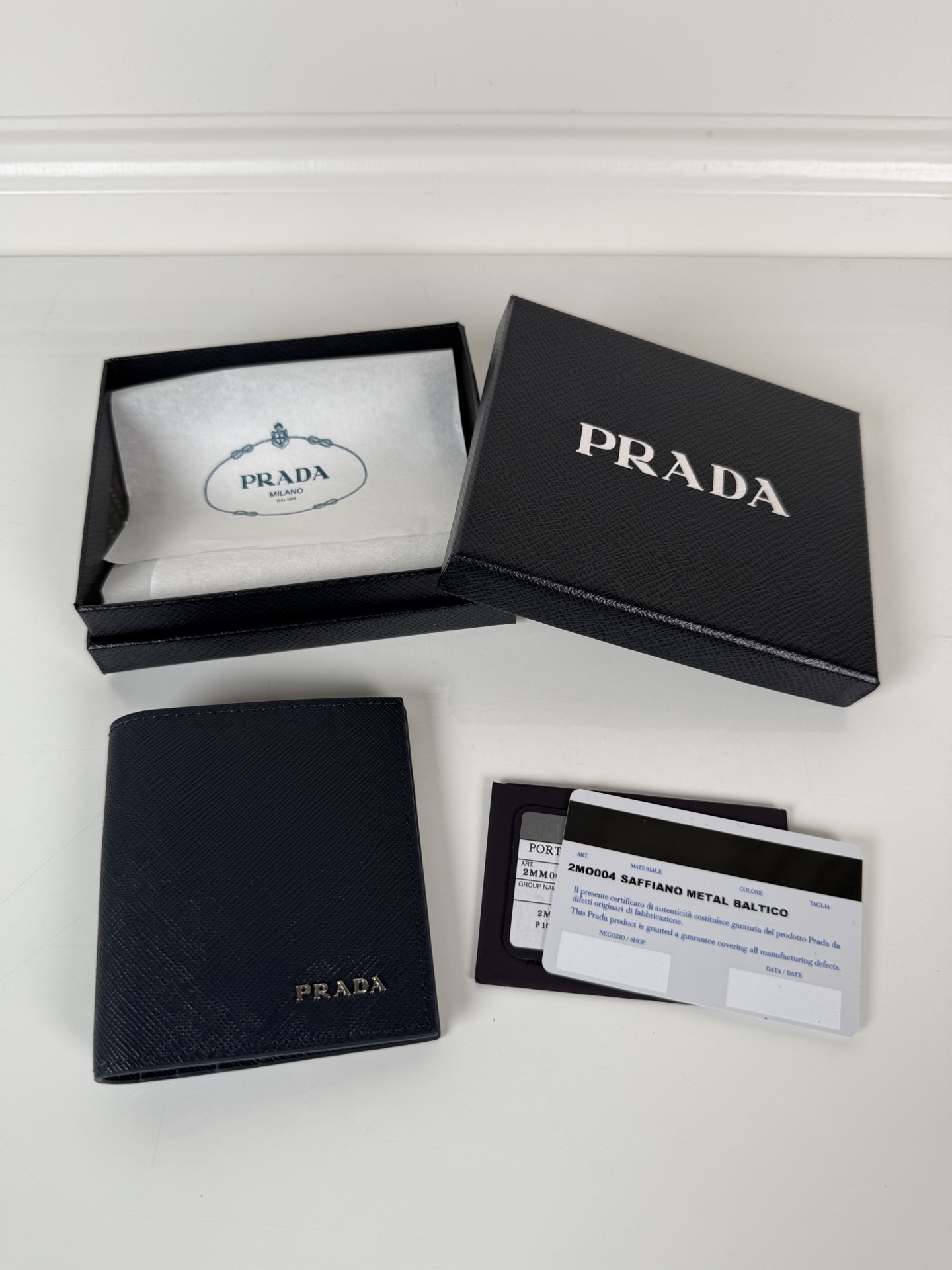PRADA 리나일론 지갑  2MO004  10X9cm