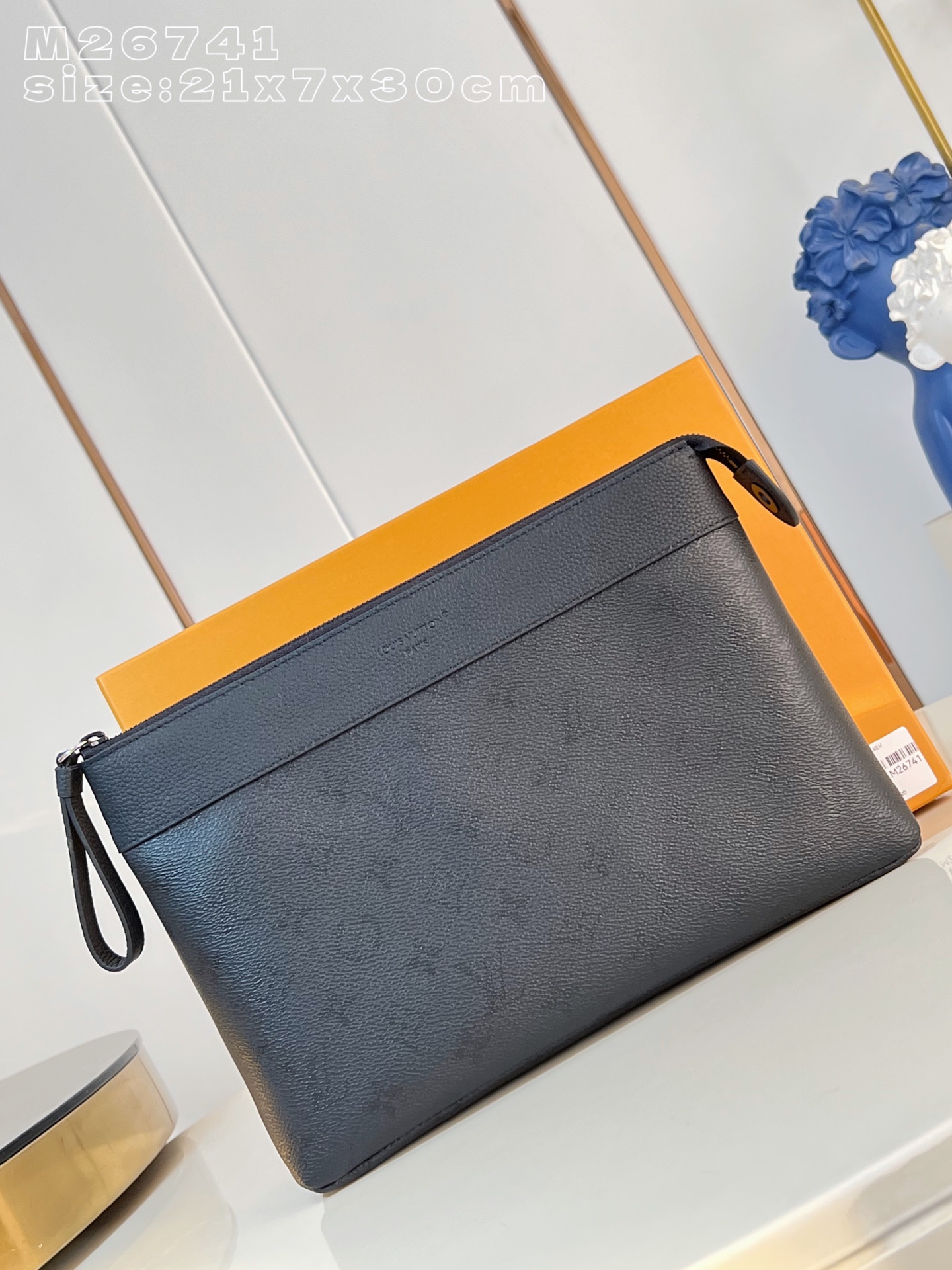 루이비통 M26741 Pochette Voyage Souple 21 x 7.5 x 30cm