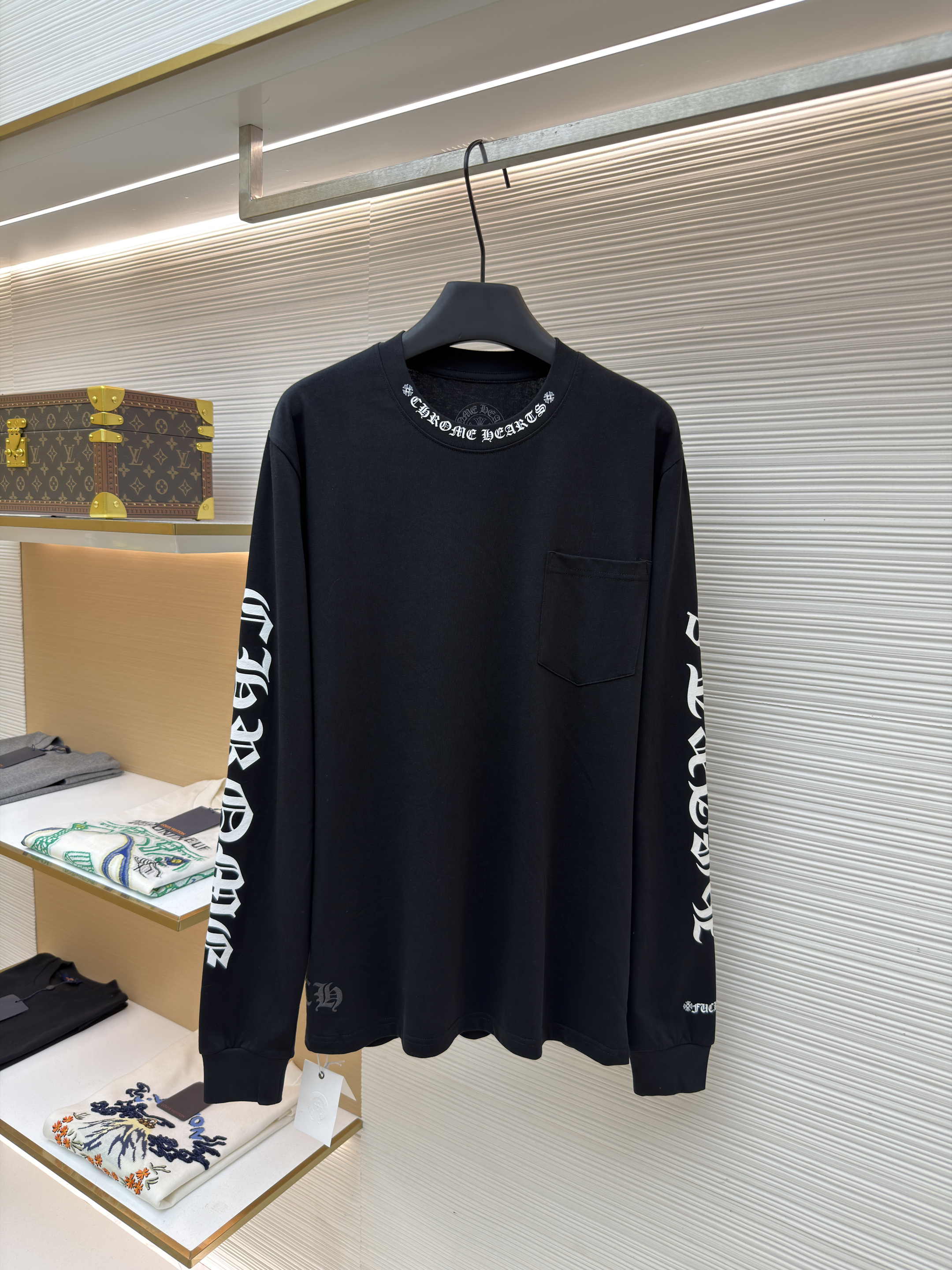 클로이 하트 남녀 긴팔 티셔츠