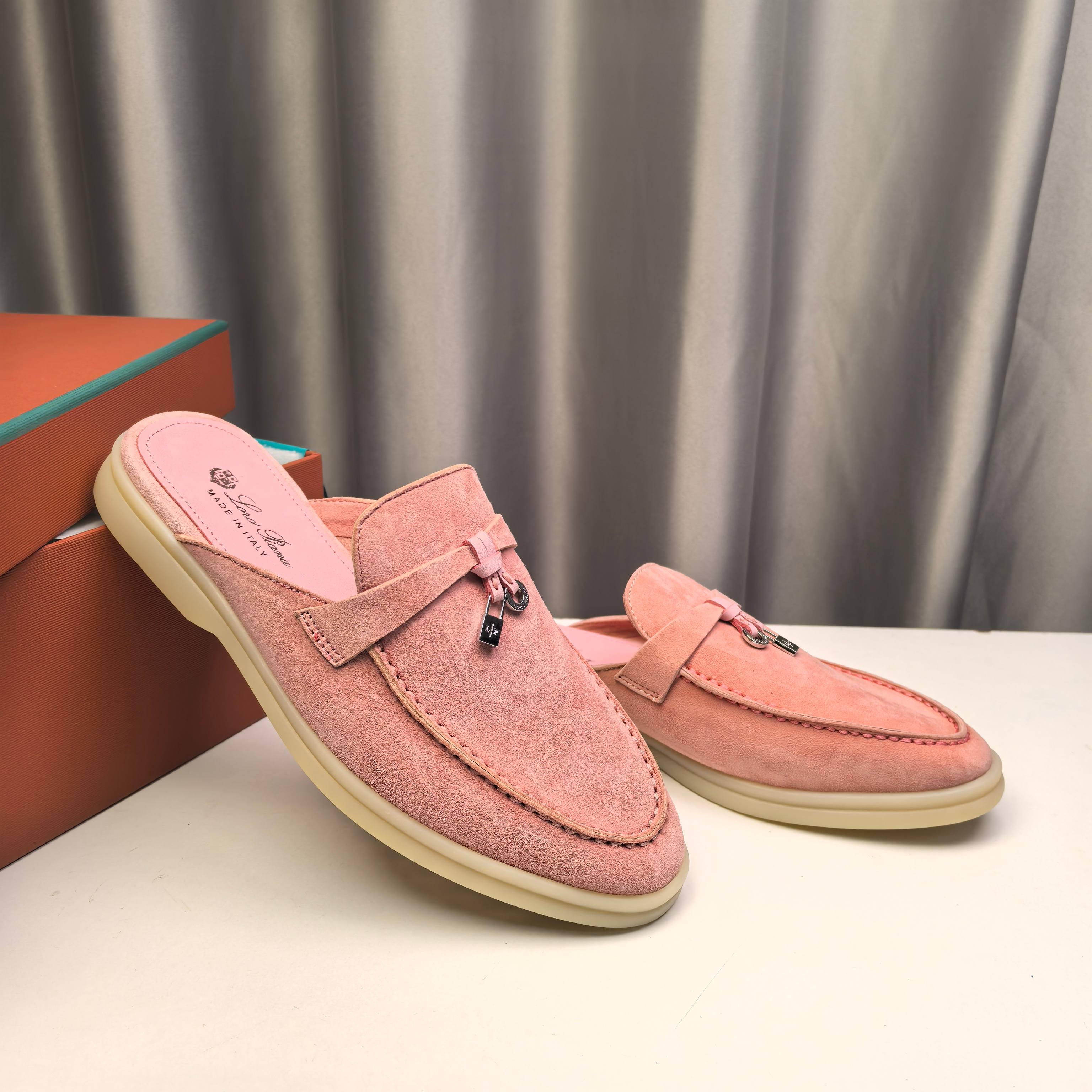 로로피아나 참스 워크 바부슈