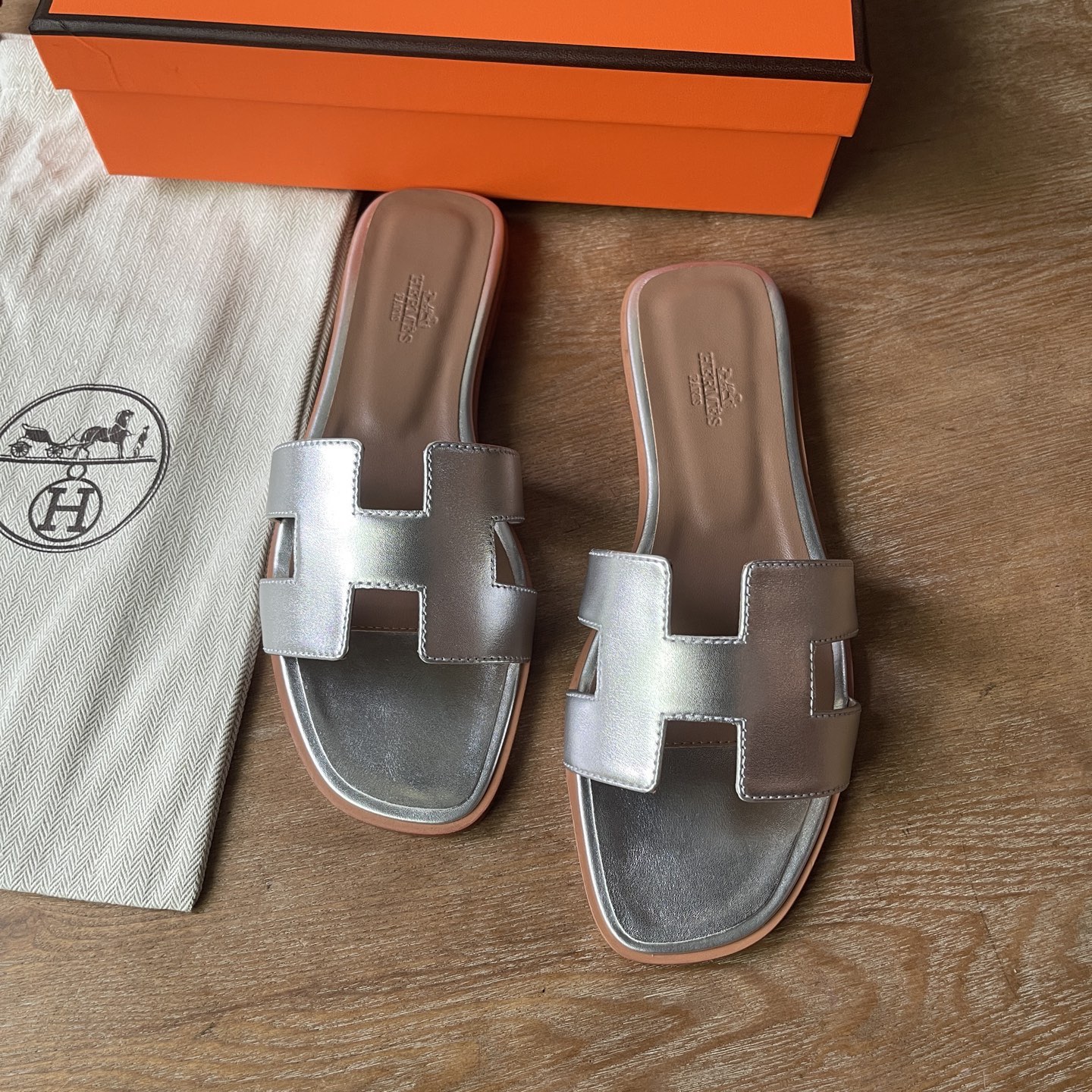 에르메스 오란 슬리퍼