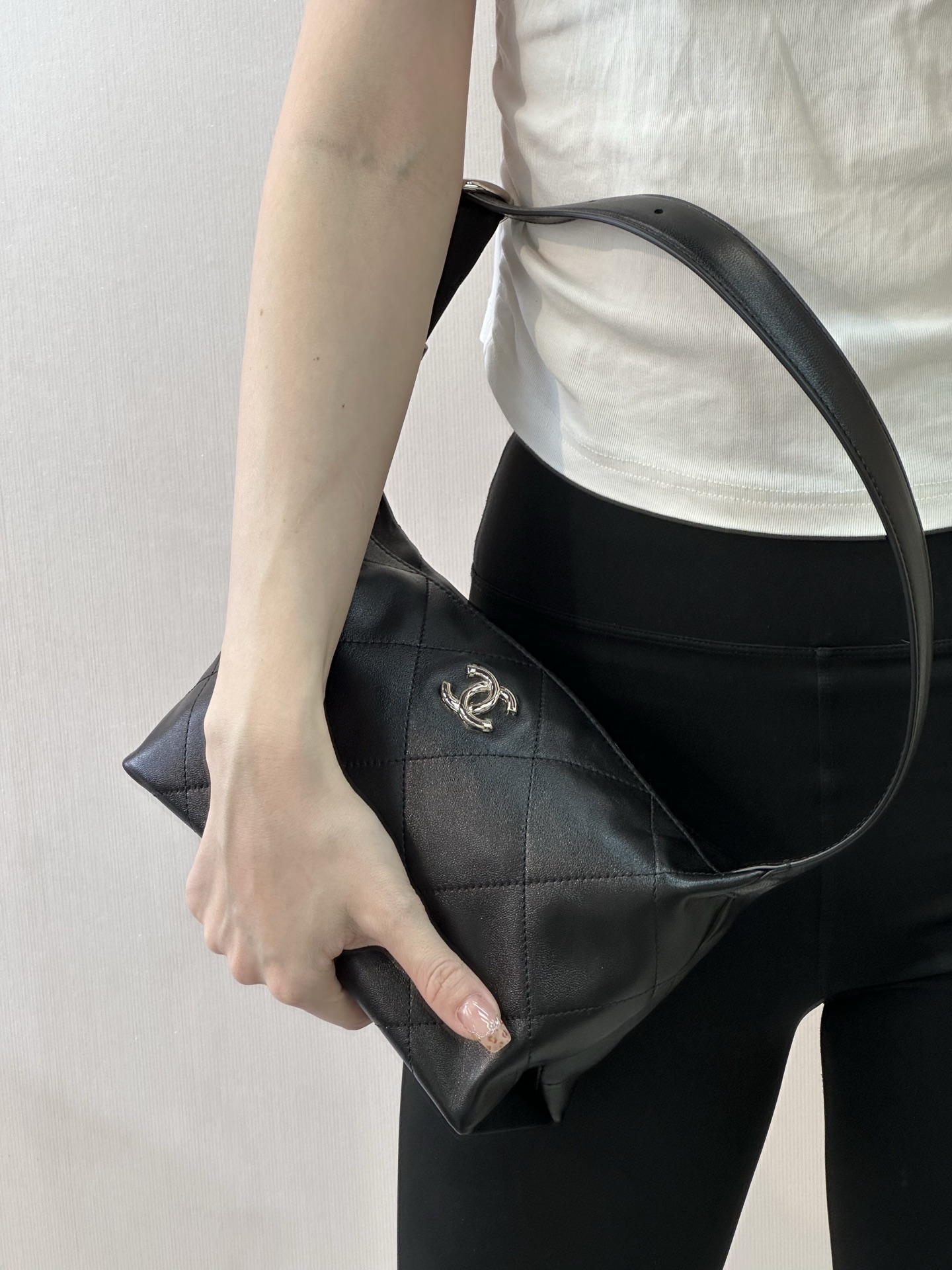 26P HOBO BAG  AS6138