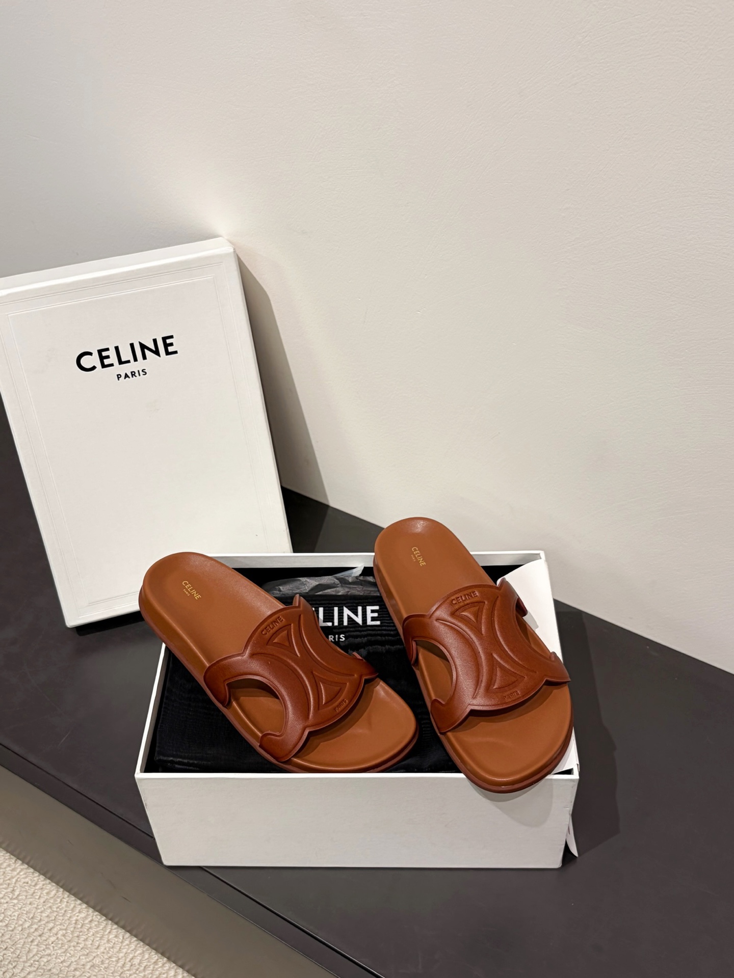 셀린느 TRIOMPHE  슬리퍼