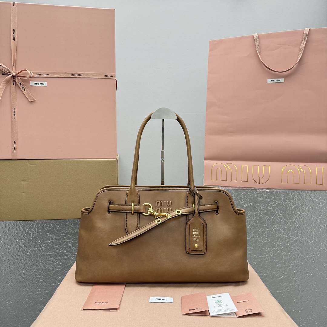 미우 미우 Aventure suede bag  44.5x 24 x14cm