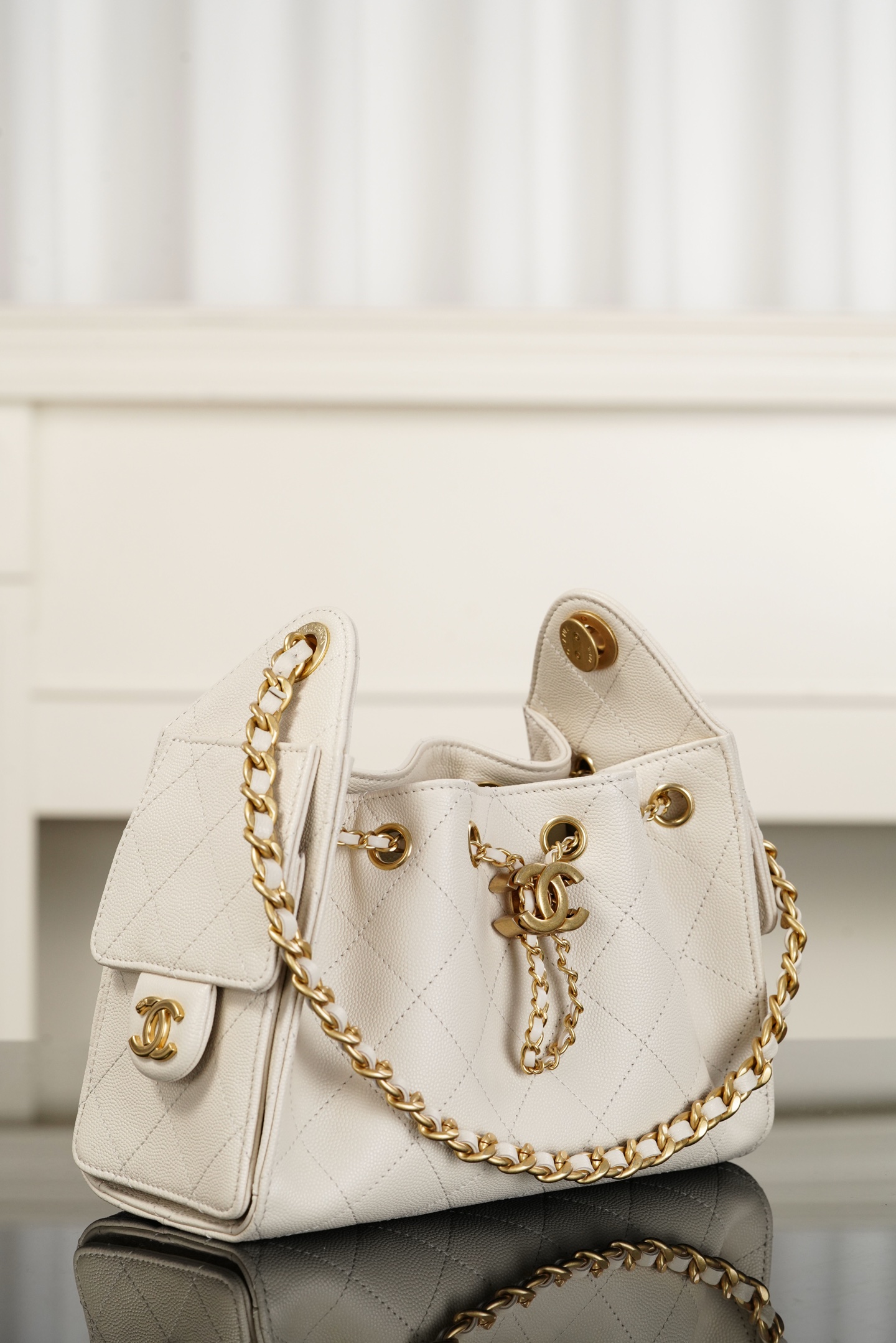 샤* 26 미니백 스웨이드 메탈릭 카프스킨  AS5631 22-20-12.5cm