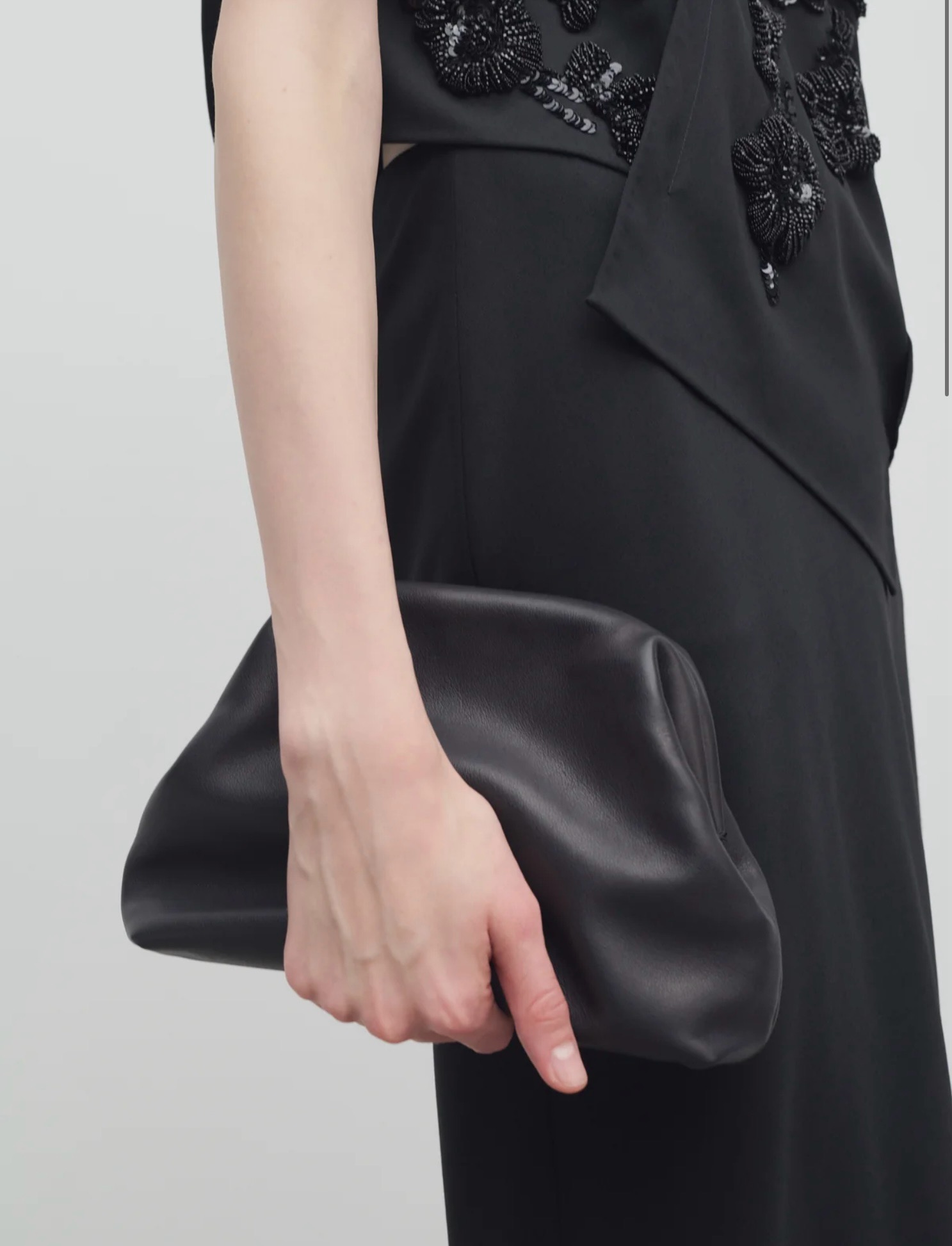 THE ROW 미라 레더 클러치 25*8*17