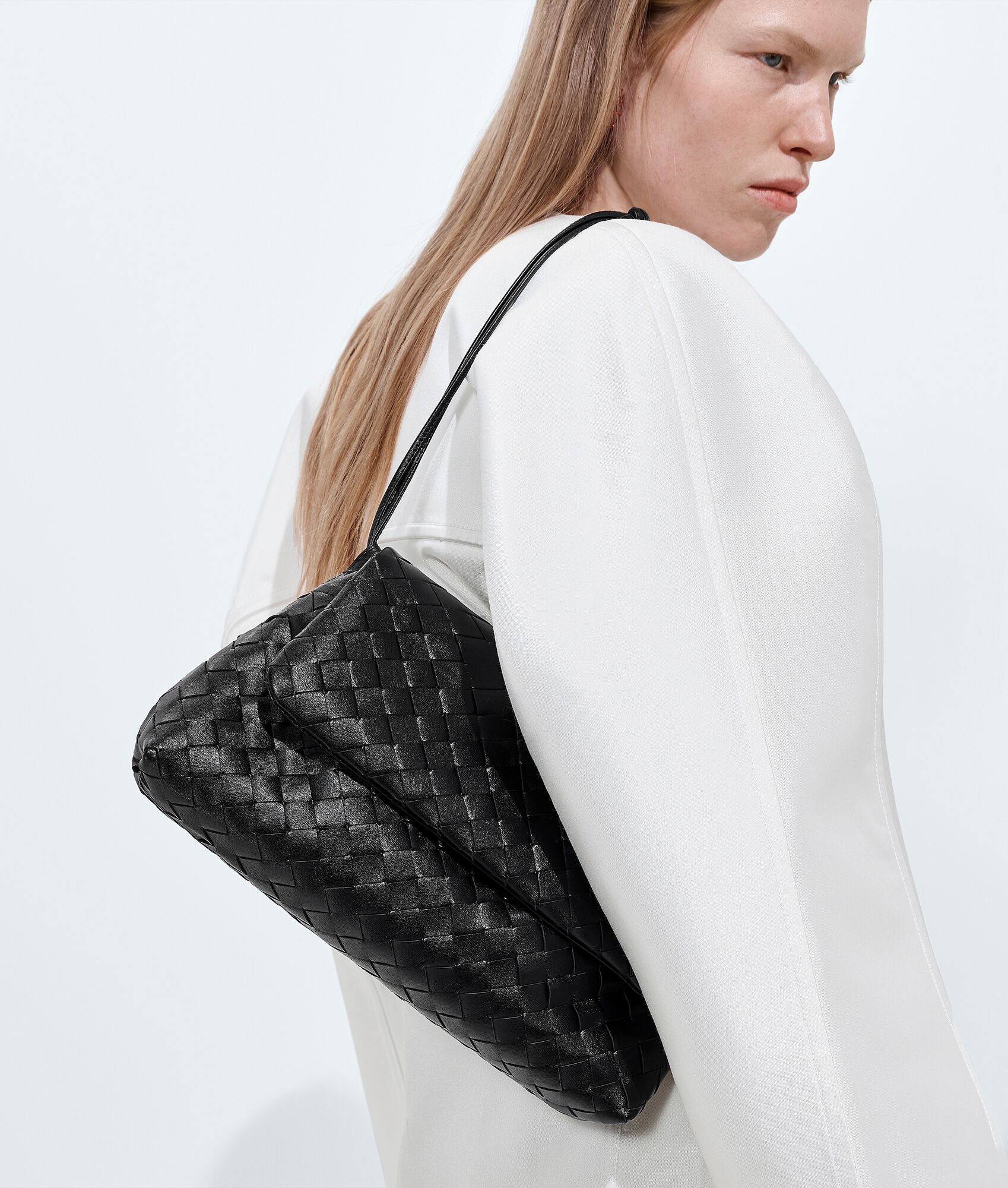 보테가베네타 브라운 숄더백 33*19*8CM