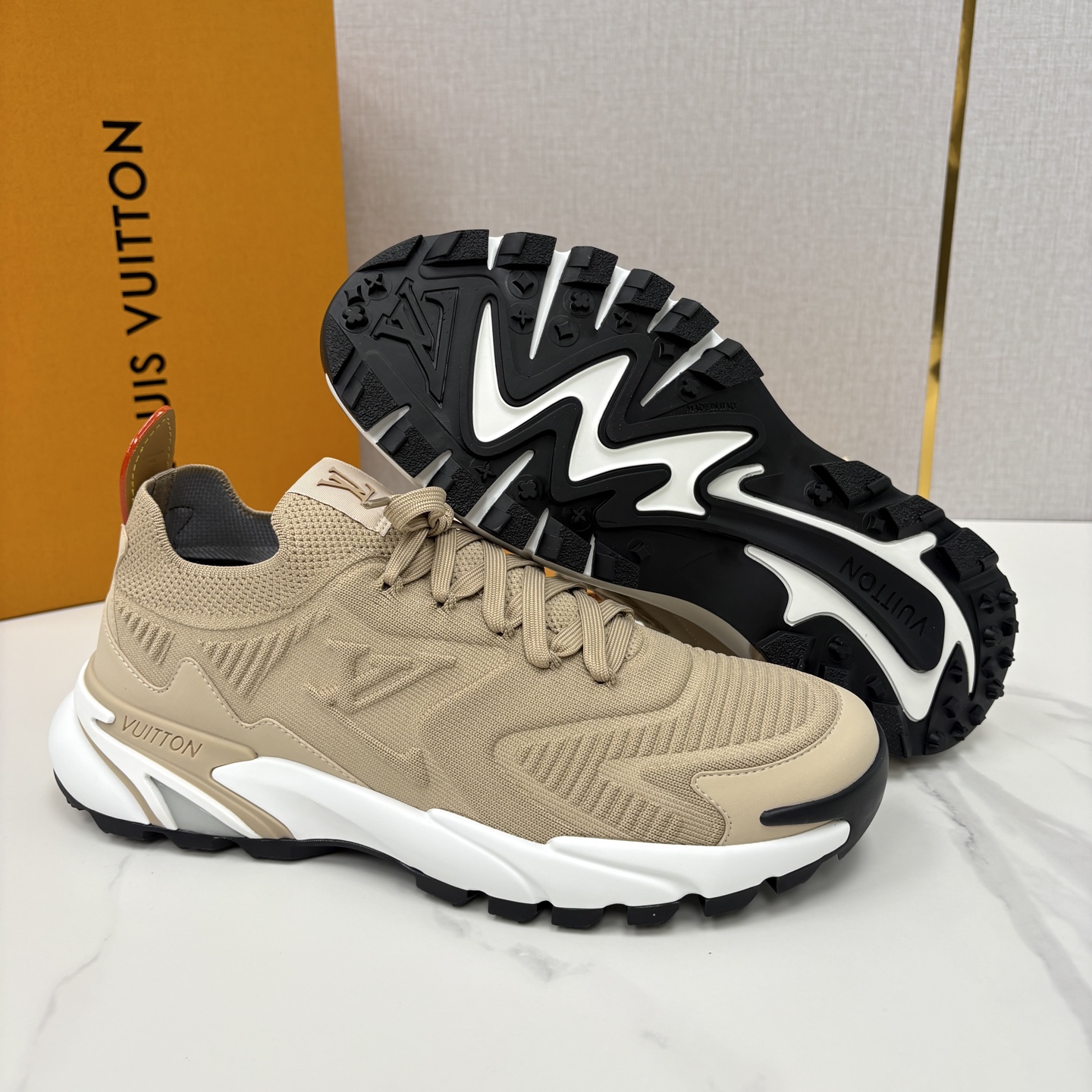 1AK8EW LV Tatic  스니커즈