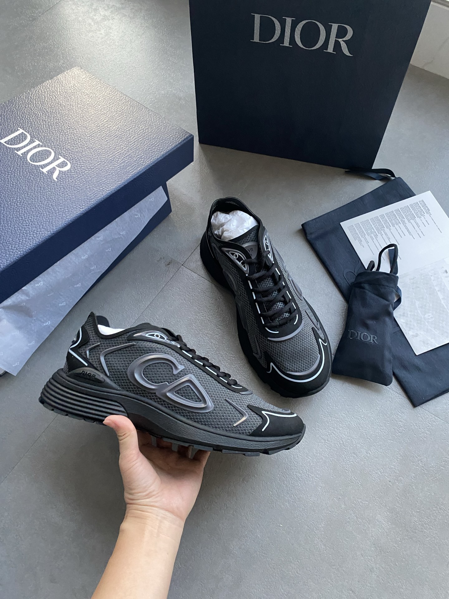 B30 Countdown Tech 스니커즈