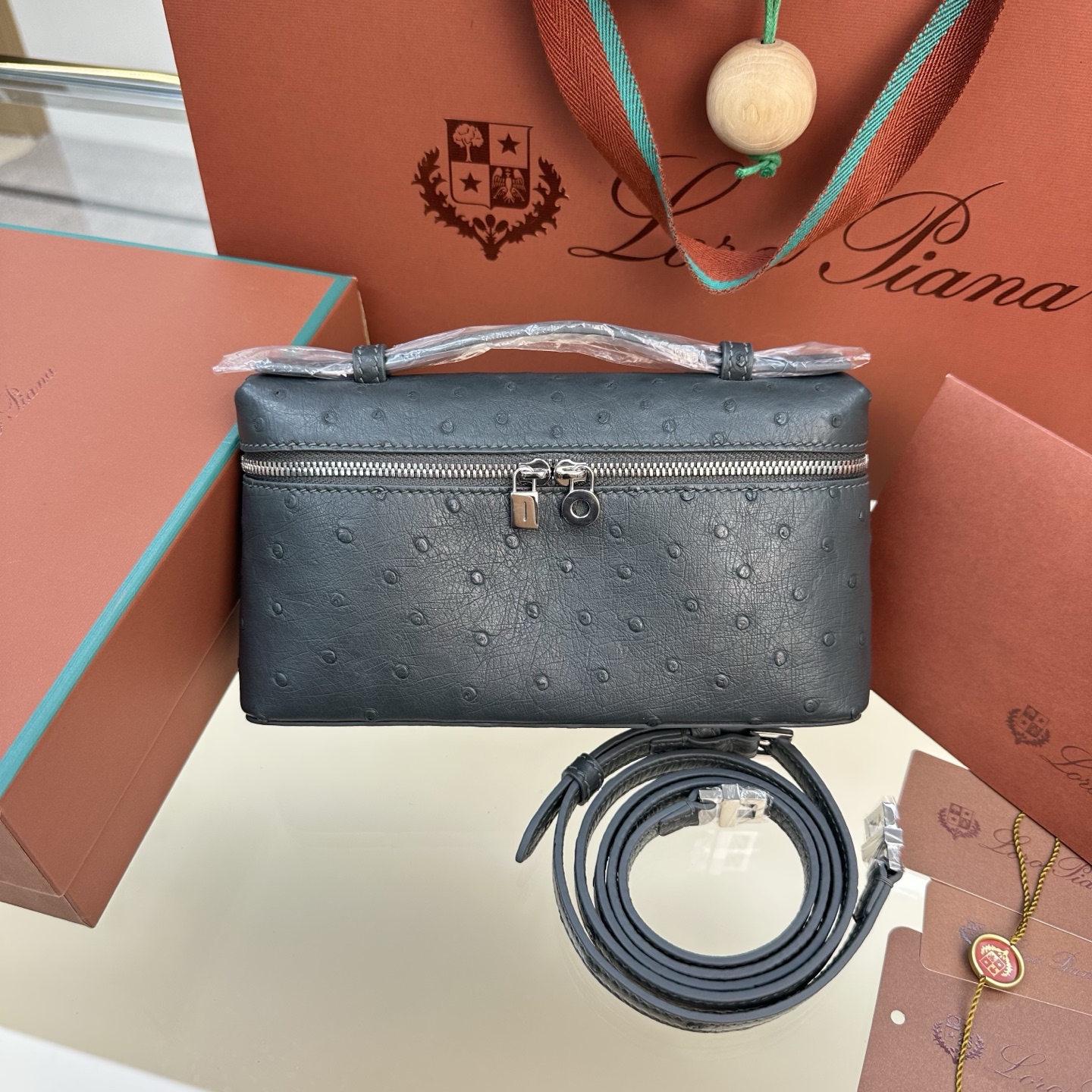 로로피아나  Extra pocket L19 19×7×12cm