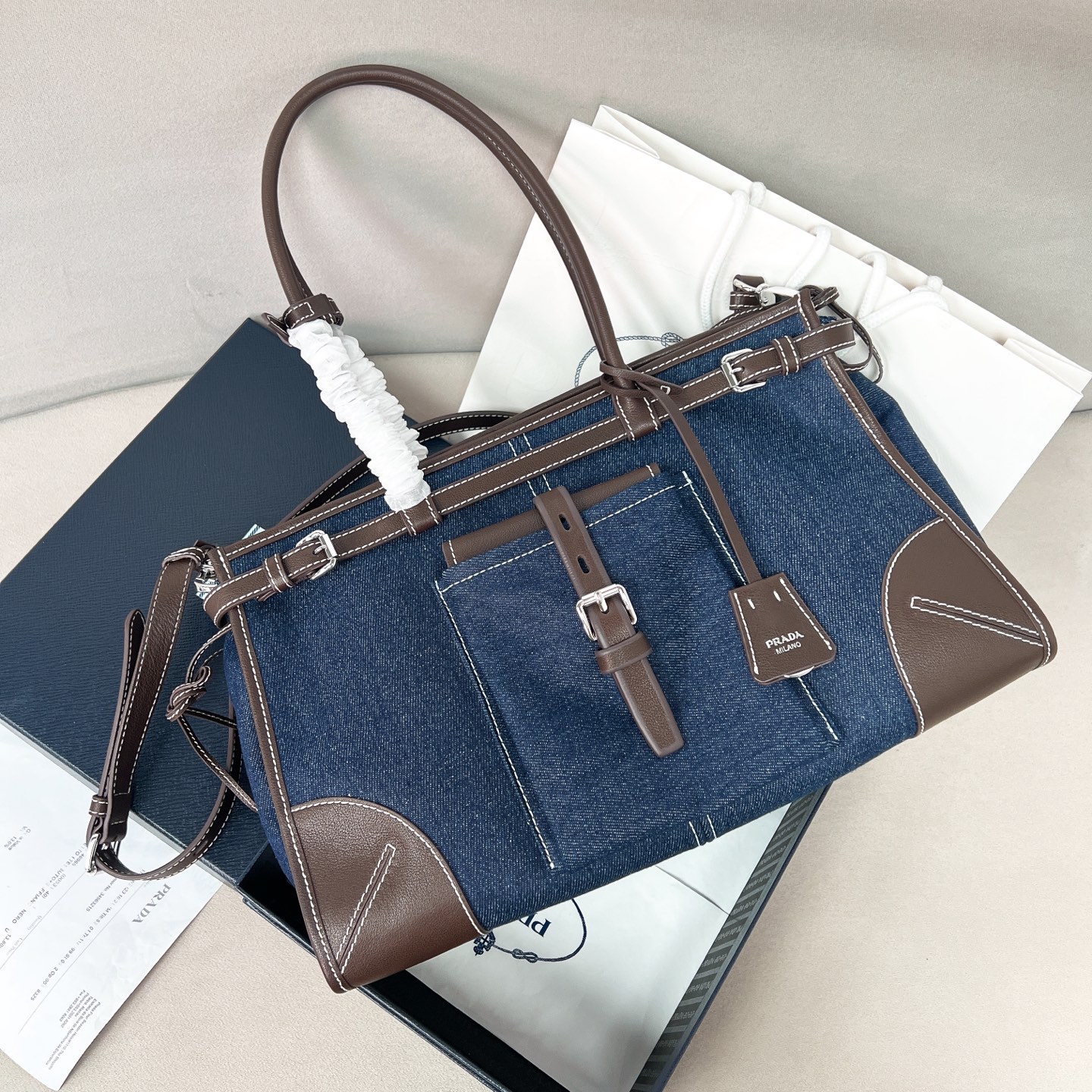 프라다 보니 라지 가죽 핸드백 퓨터 1BA433 38x30x12cm